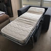 Rozkládací křeslo Betta má pohodlnou matraci o rozměrech 70x200 cm. Křeslo je vhodné pro hosta i pro každodenní spaní.