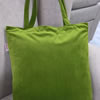 Látkové tašky vyrábíme z látek různých odstínů a textur.