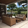 Terasa - Zahradní nábytek má sedáky a polštáře očalouněné textilií Sunbrella pro venkovní použití.